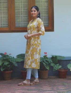 Aline Kurti - BLR0468