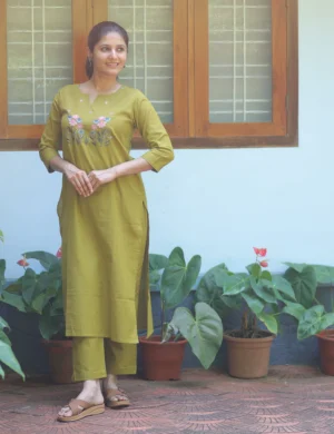 Co-ord set (top & bottom) BLRA745A